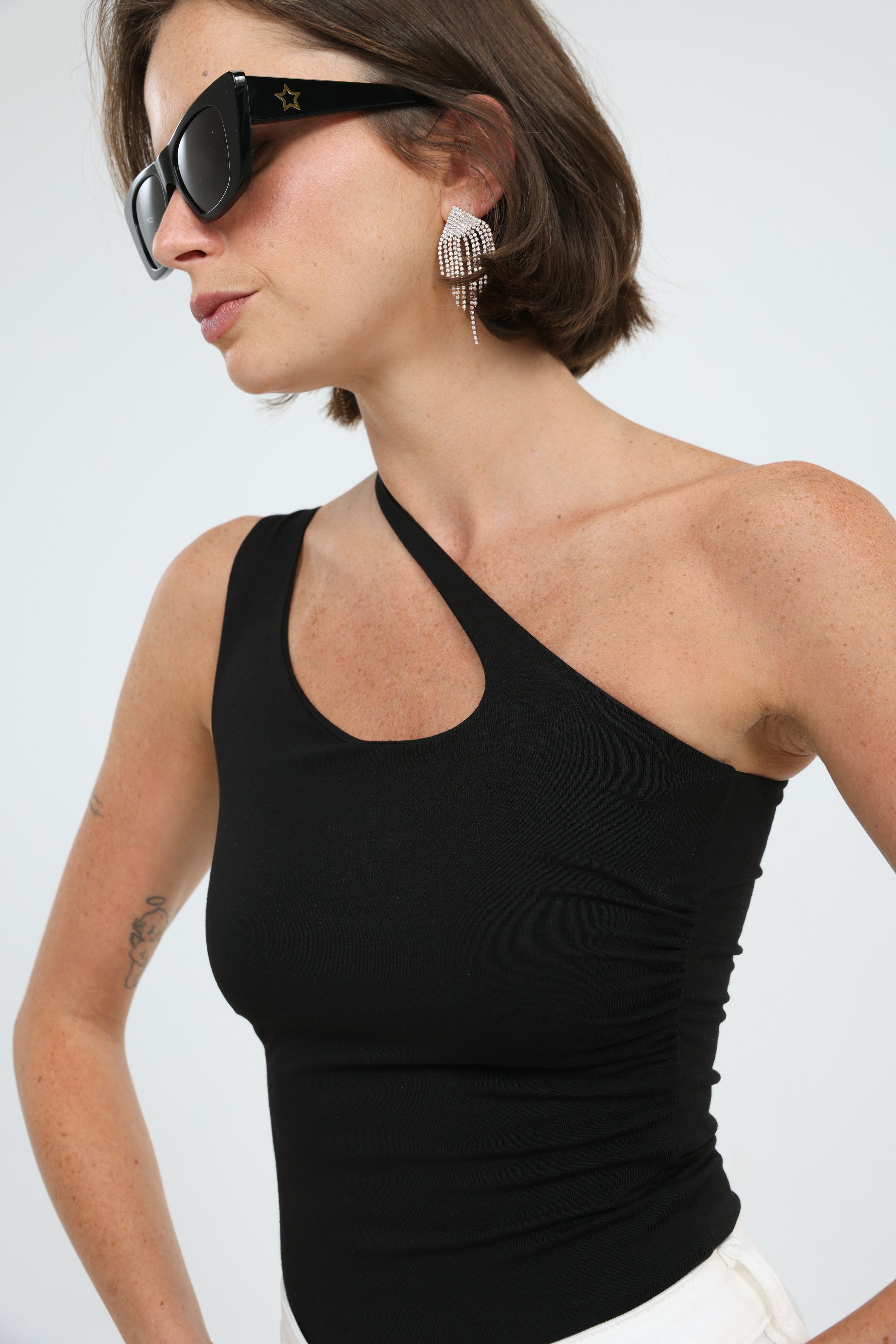 Foundation Black One Shoulder Top – SEESTARZ