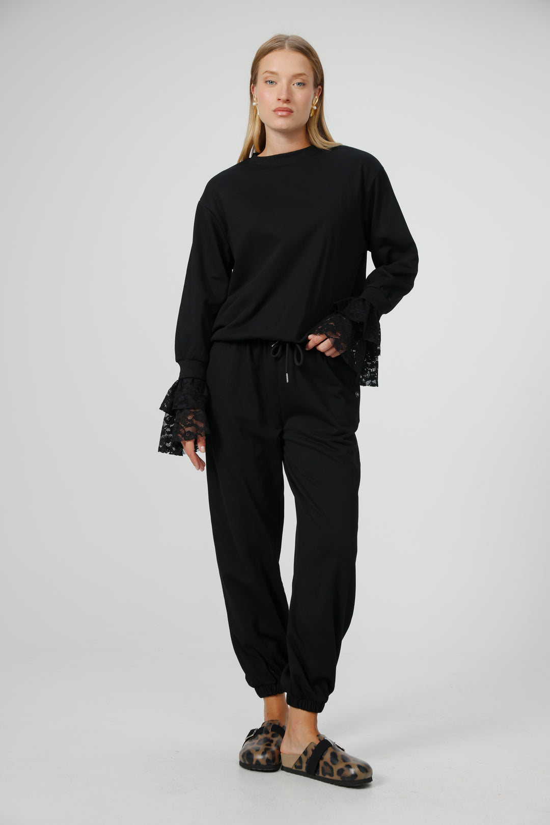 Drifting Black Sweatshirt