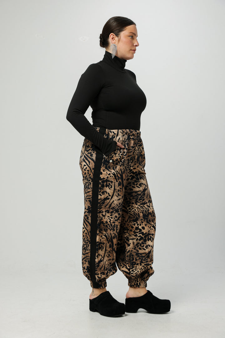 Rashi Floral Joggers