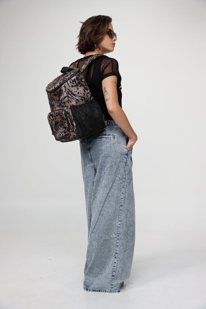 תיק גב מנומר עם רצועות מרופדות Leopard Backpack