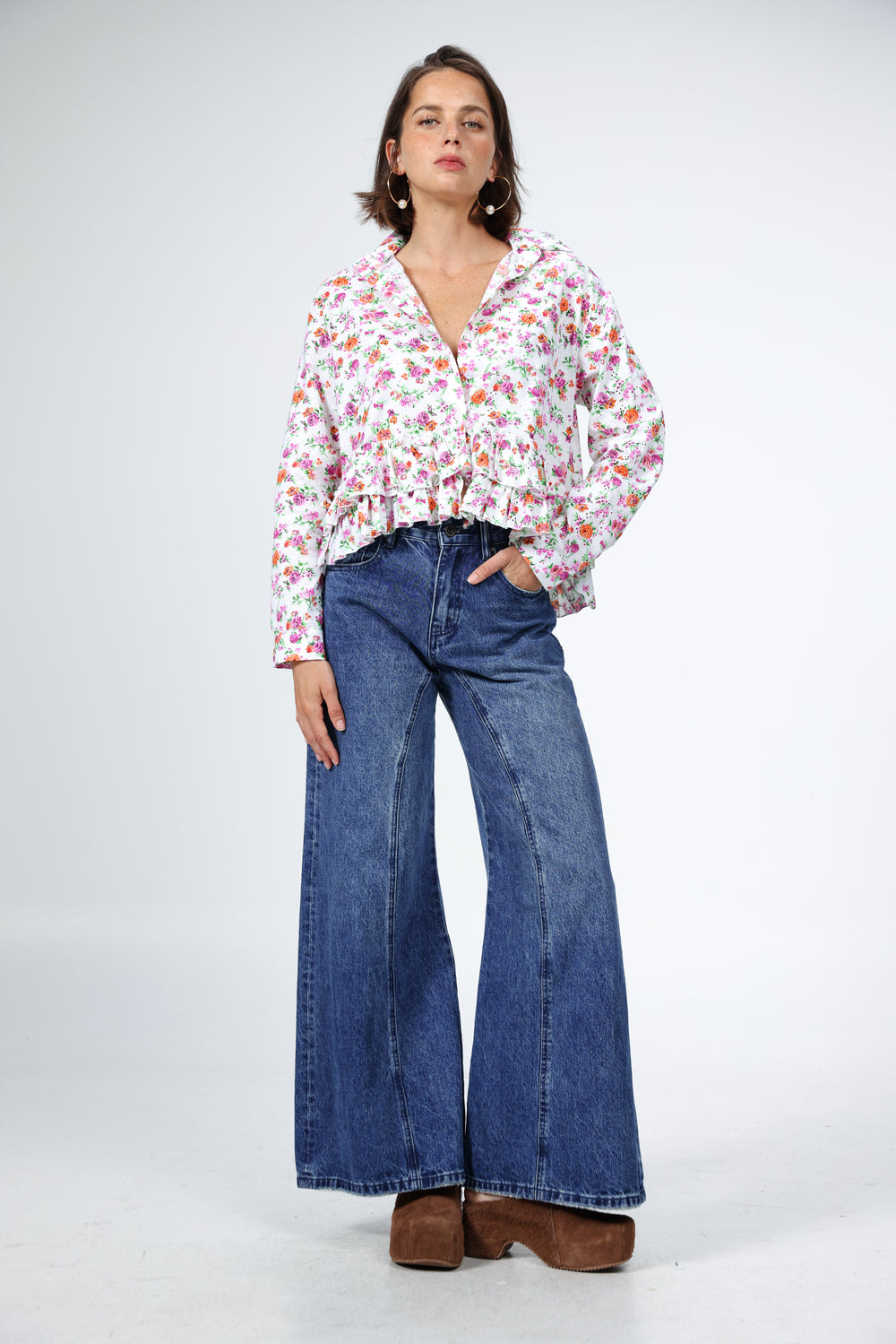 חולצה מכופתרת פרחונית Ruffle Floral Buttoned Shirt 