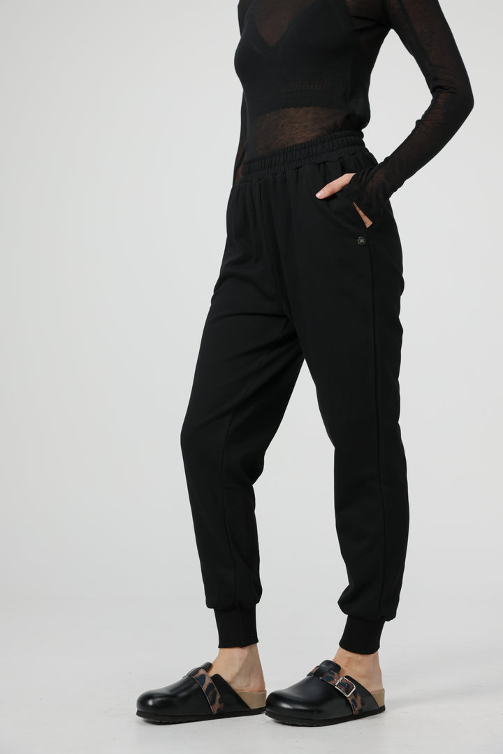 Comfort Black Joggers