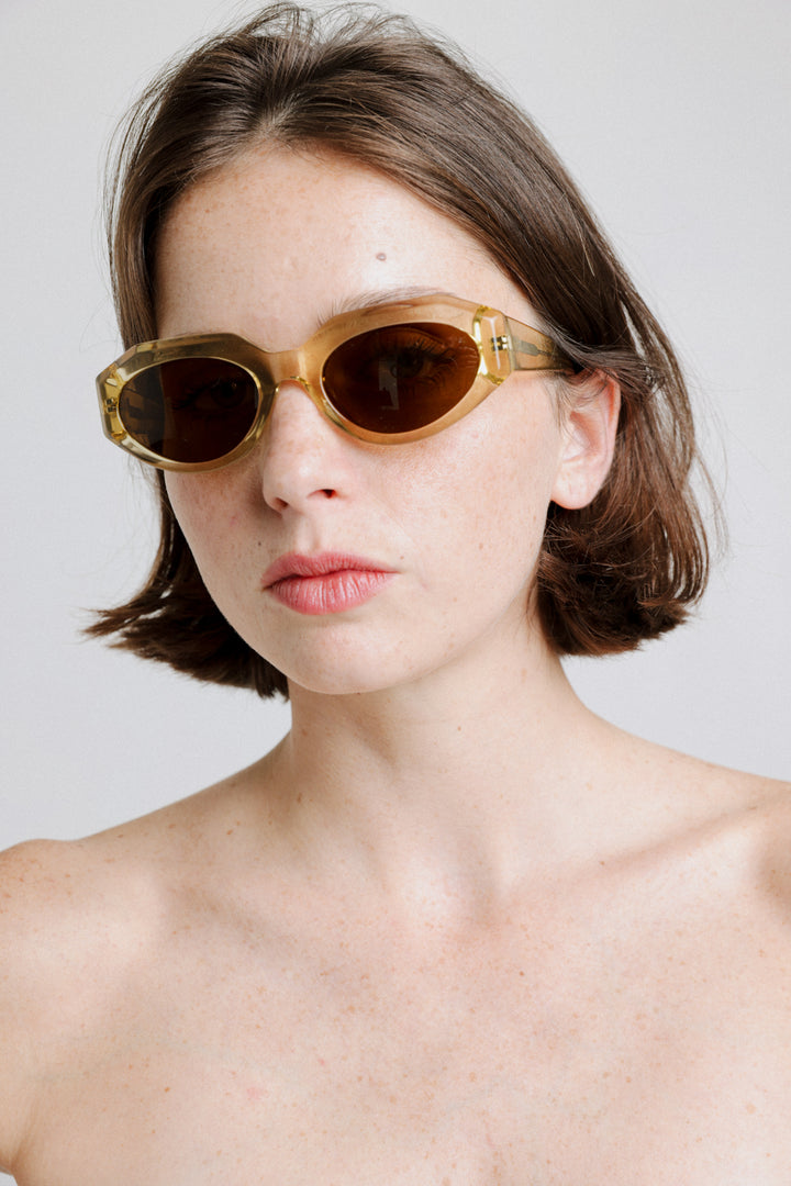 משקפי שמש בצבע בלונד מיוחד לאישה No.2 Blonde Sunglasses