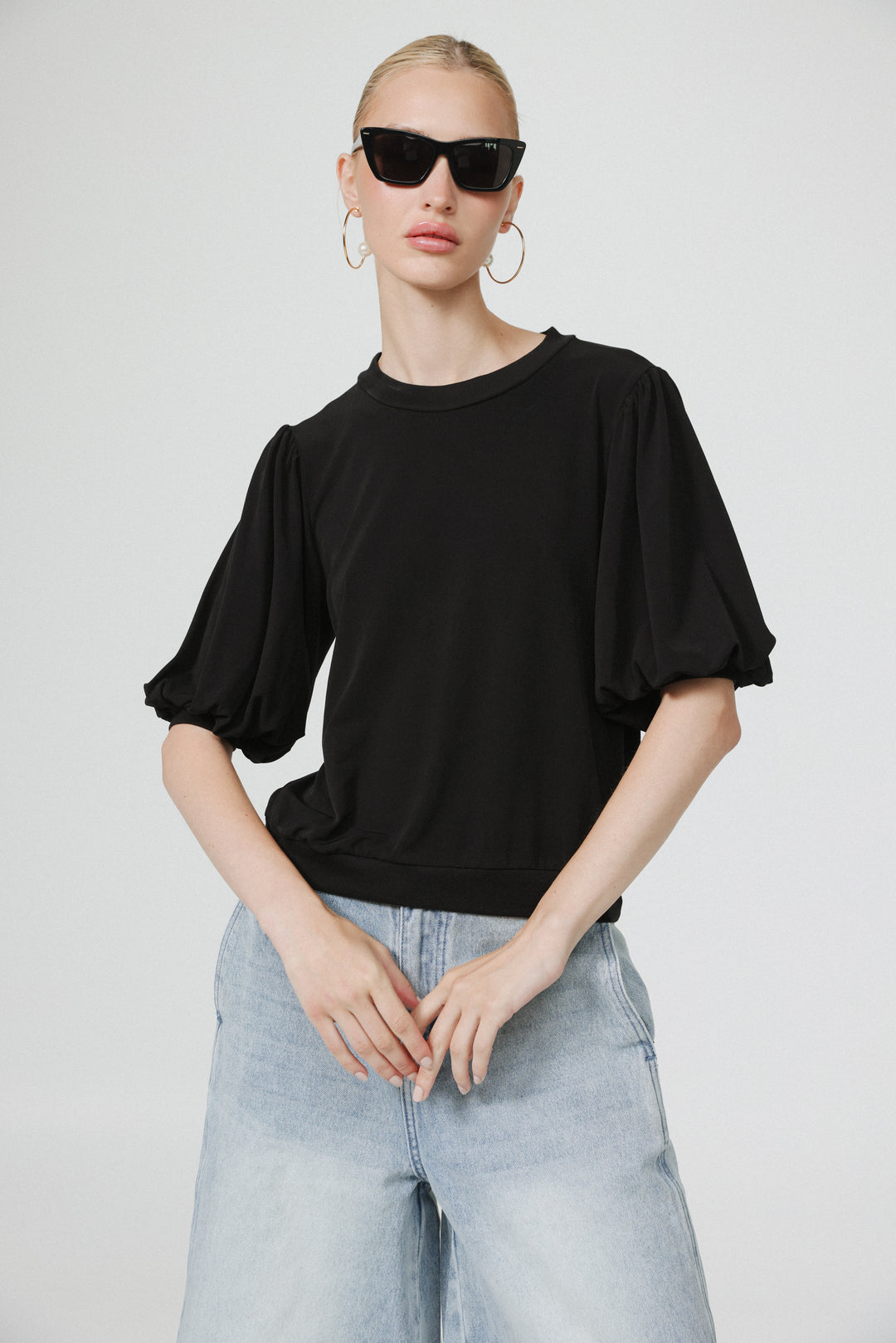 Wonder Black T-Shirt