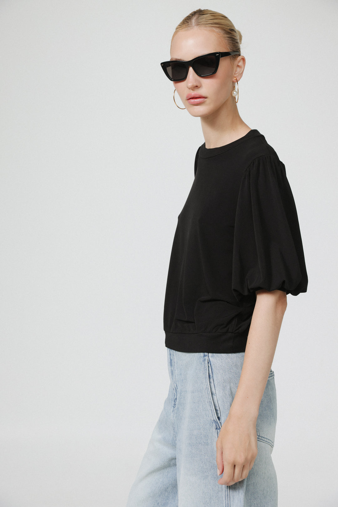 Wonder Black T-Shirt
