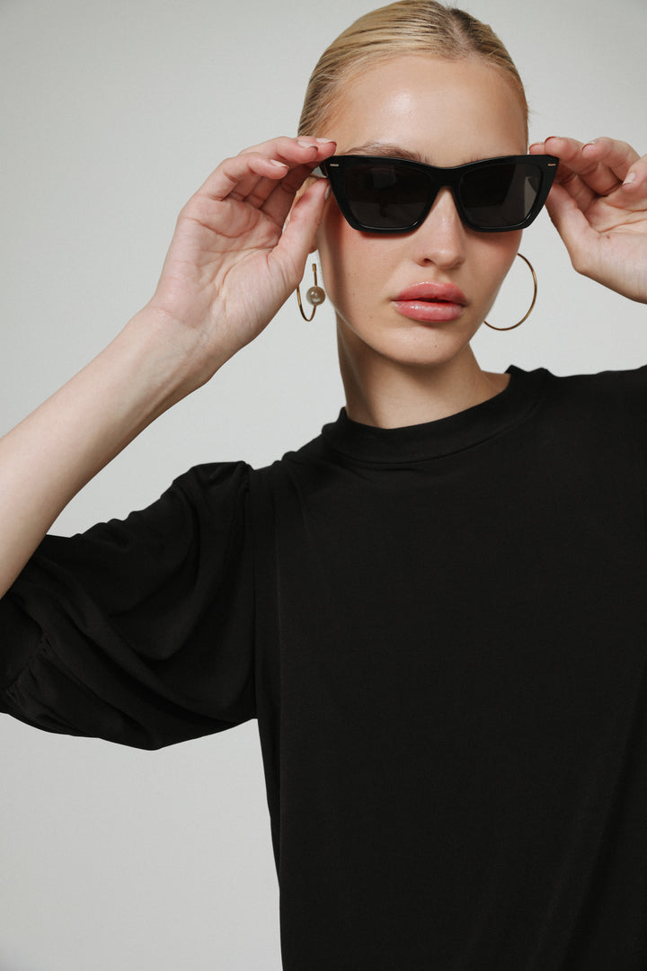 Wonder Black T-Shirt