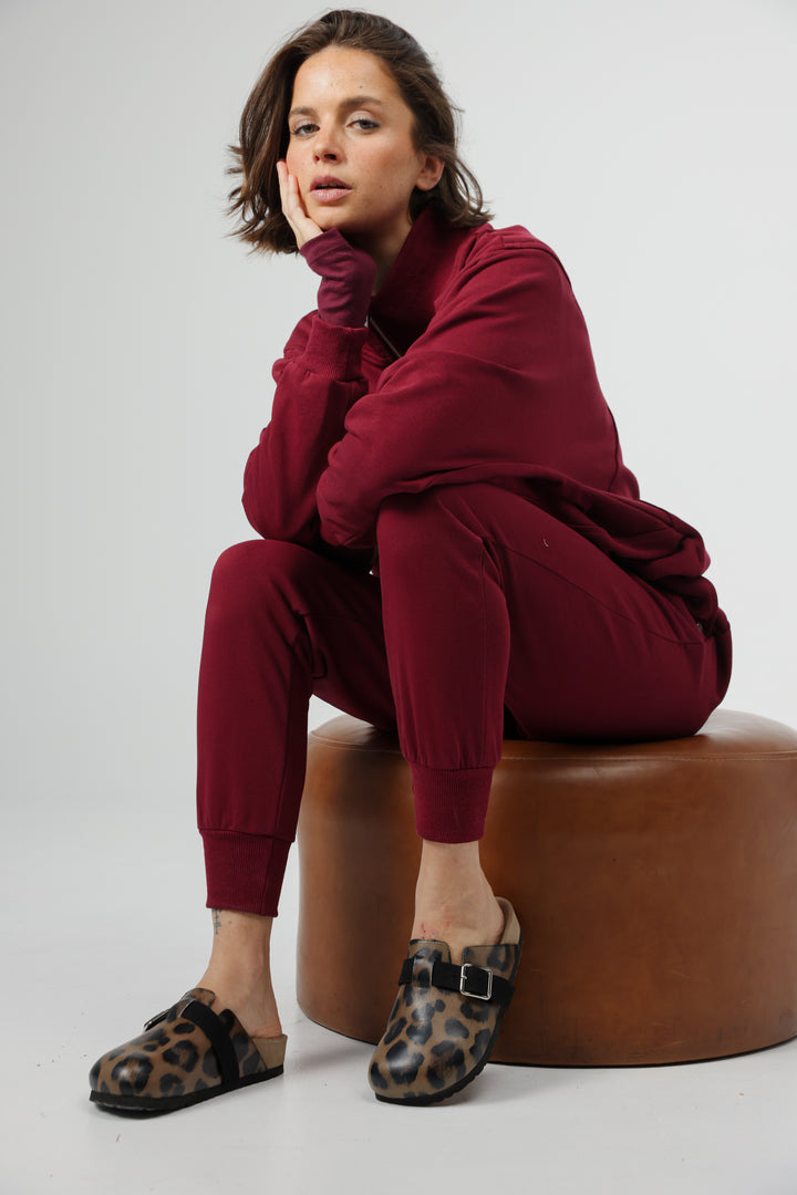 כפכפי עור מנומרים נשים Leopard Leather Buckle Clogs