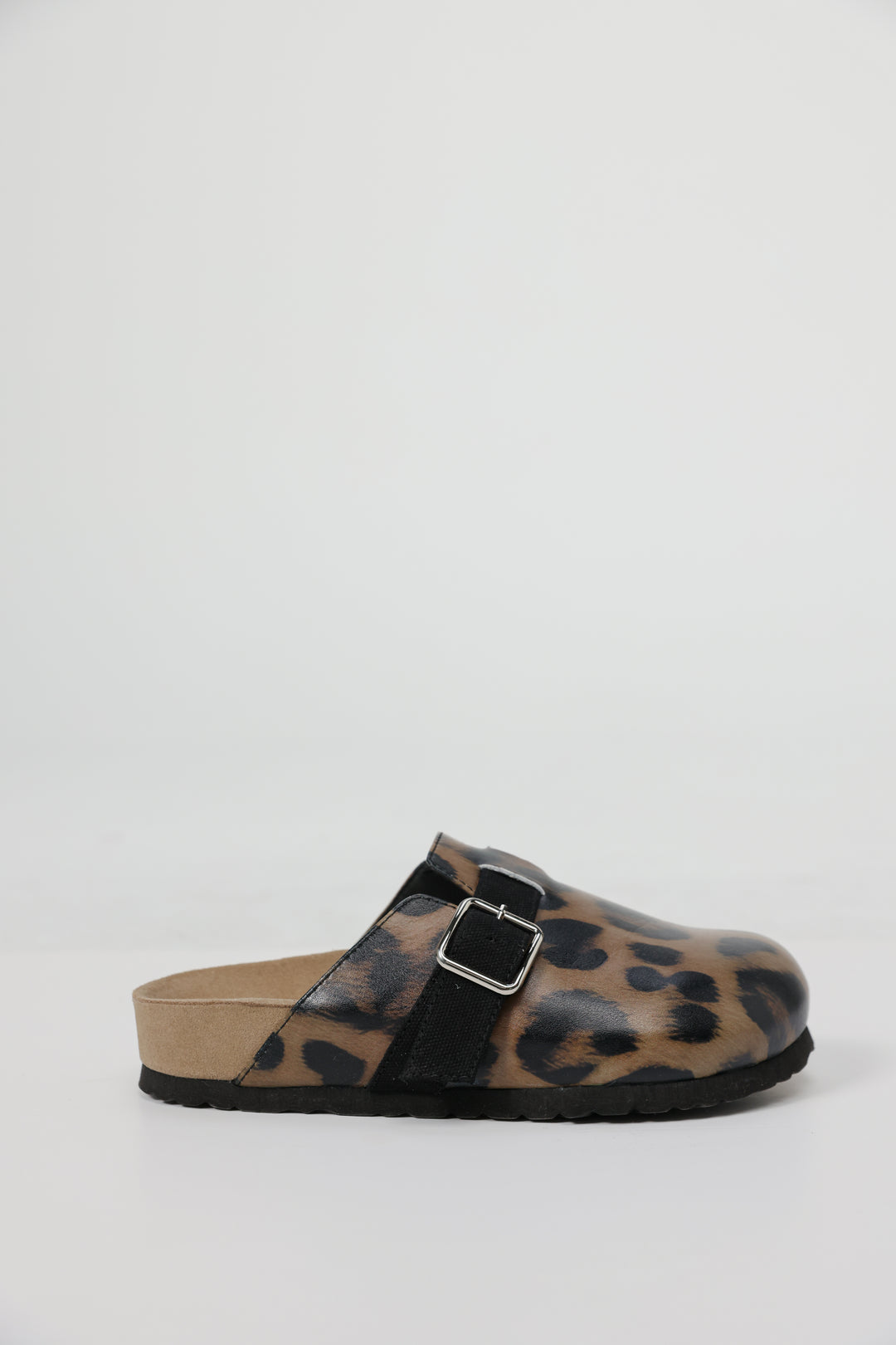 כפכפי עור מנומרים Leopard Leather Buckle Clogs