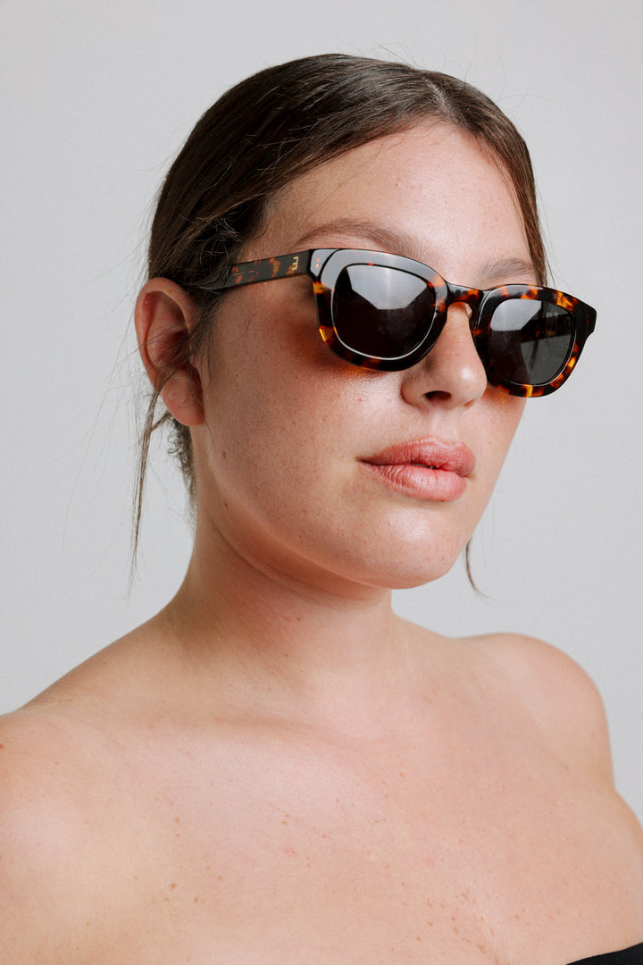 משקף שמש מנומר לאישה No.4 Leopard Sunglasses