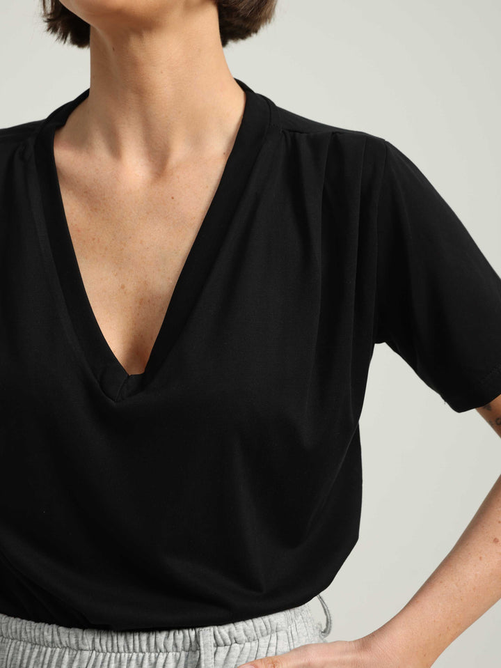 Just V Black T-Shirt