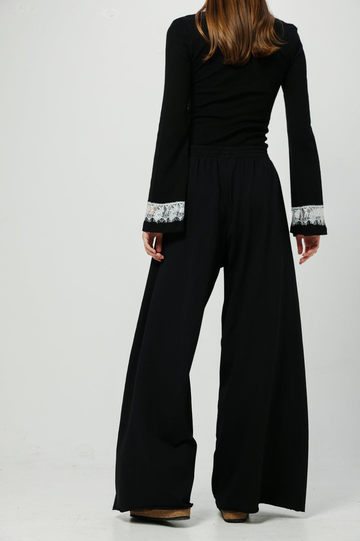 מכנסיים ארוכים רחבים Must Black Wide Bottoms