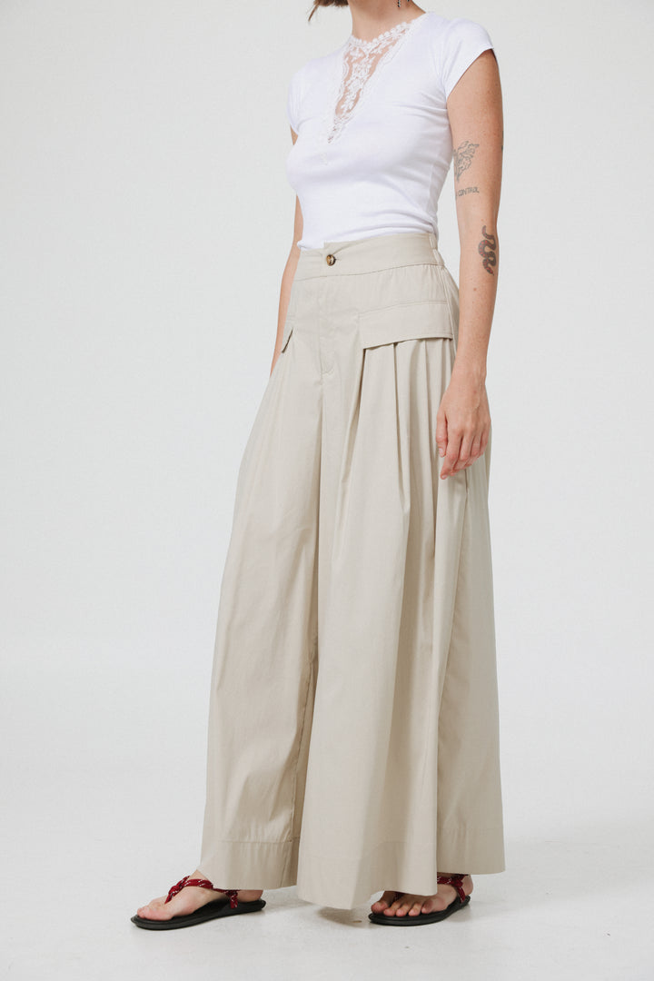 Typing Beige Wide Bottoms