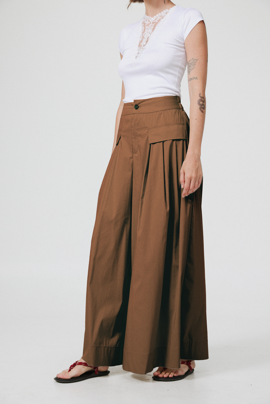 Typing Camel Wide Bottoms