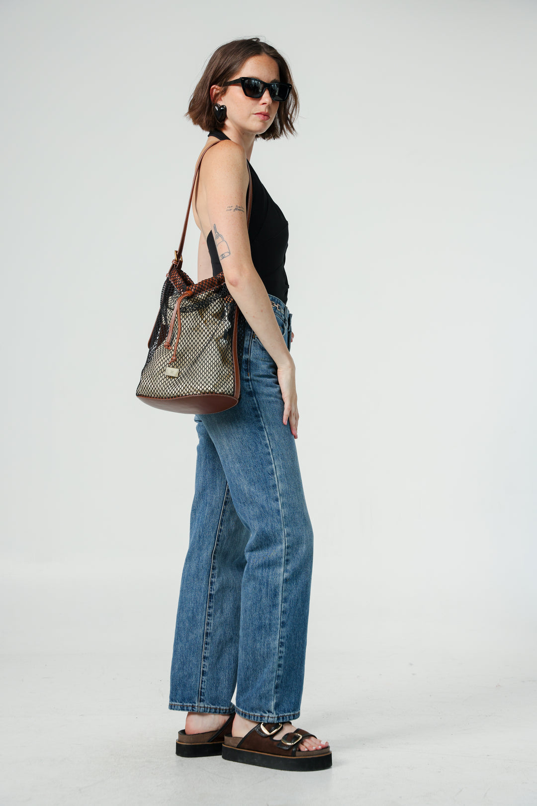 תיק רשת דלי שחור Black Net Bucket Bag