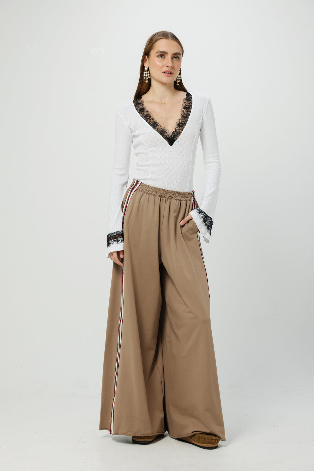 Winterlight White/Black Shirt