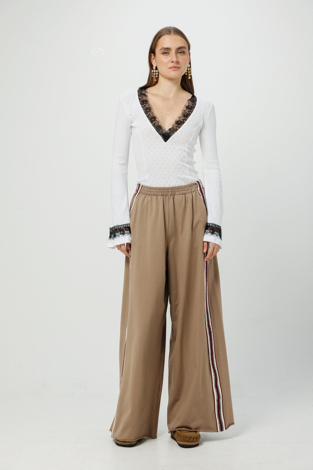 Winterlight White/Black Shirt