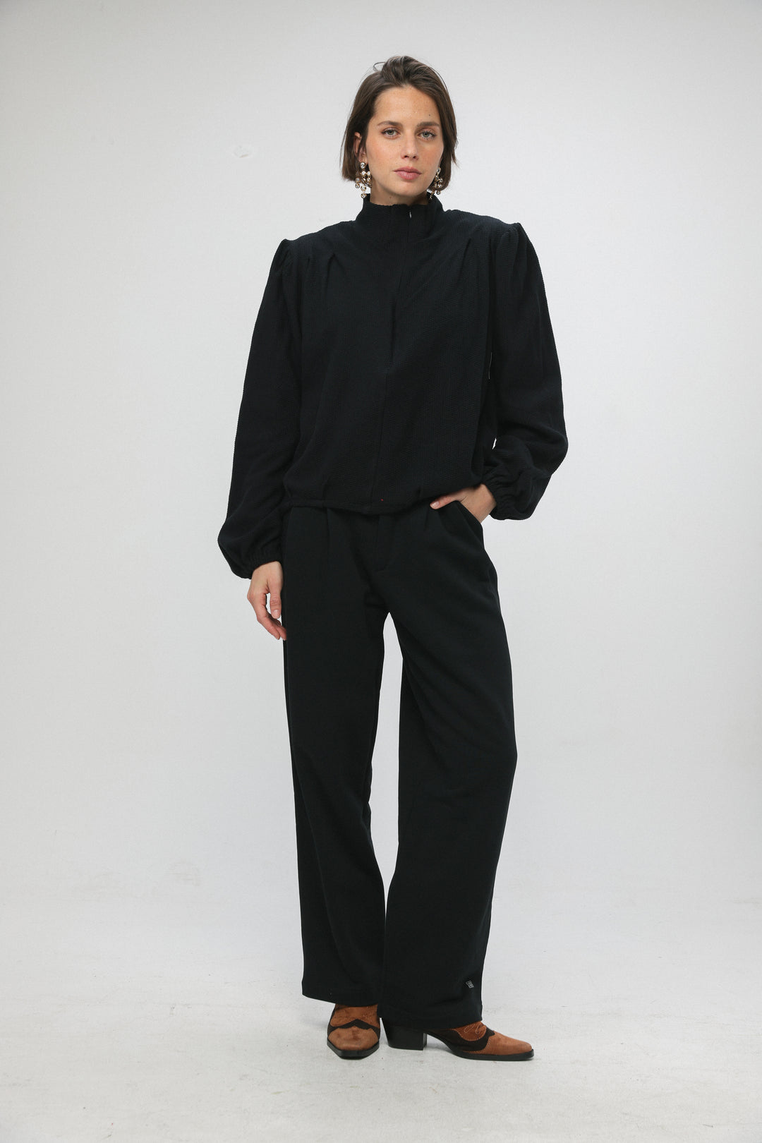 Hybrid Black Bottoms