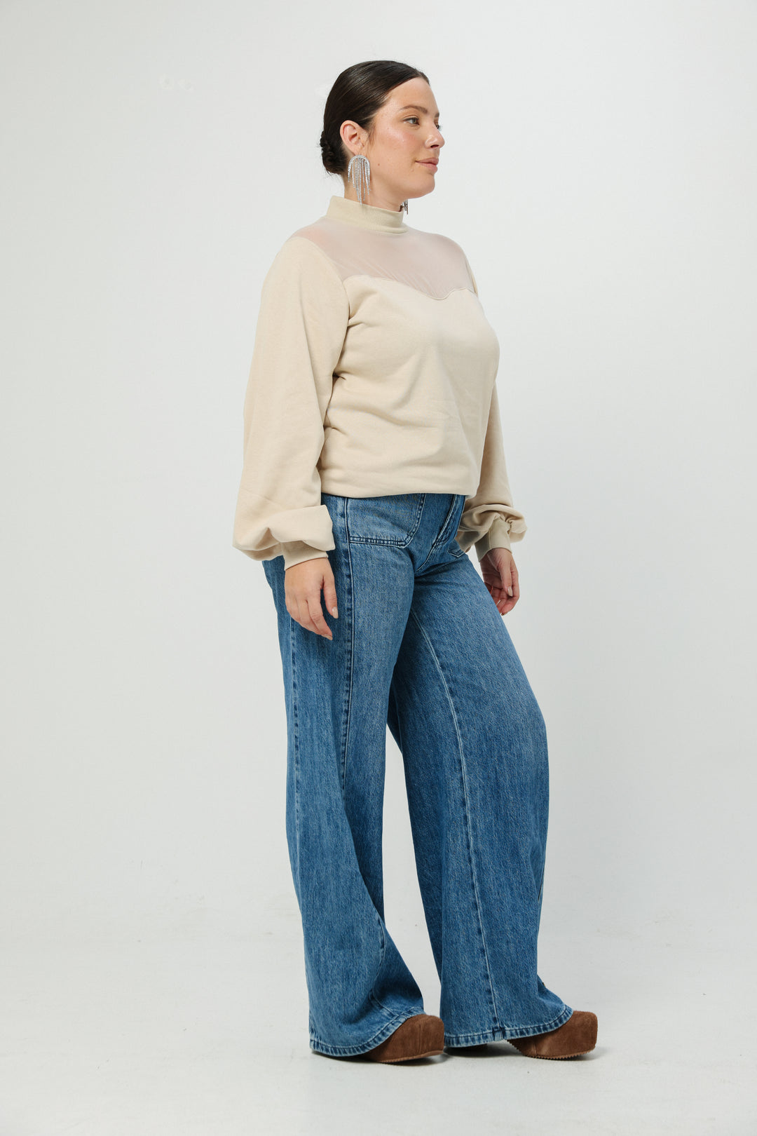 Outline Cream Sweatshirt