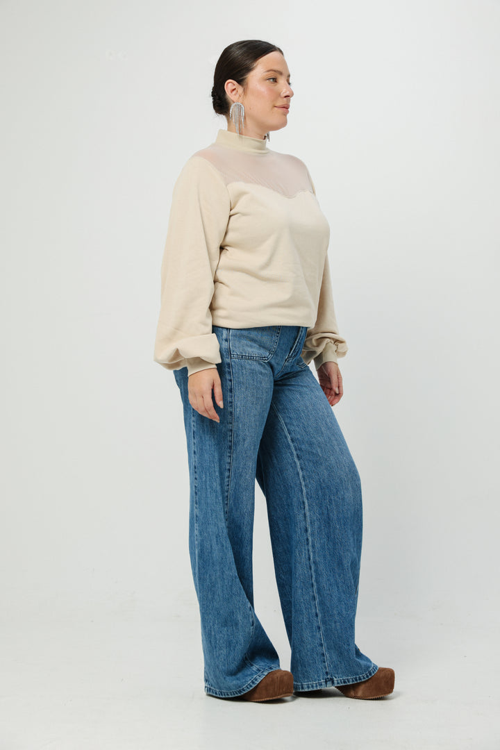 Outline Cream Sweatshirt
