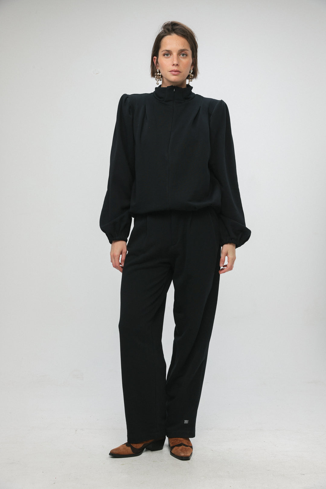 Hybrid Black Bottoms