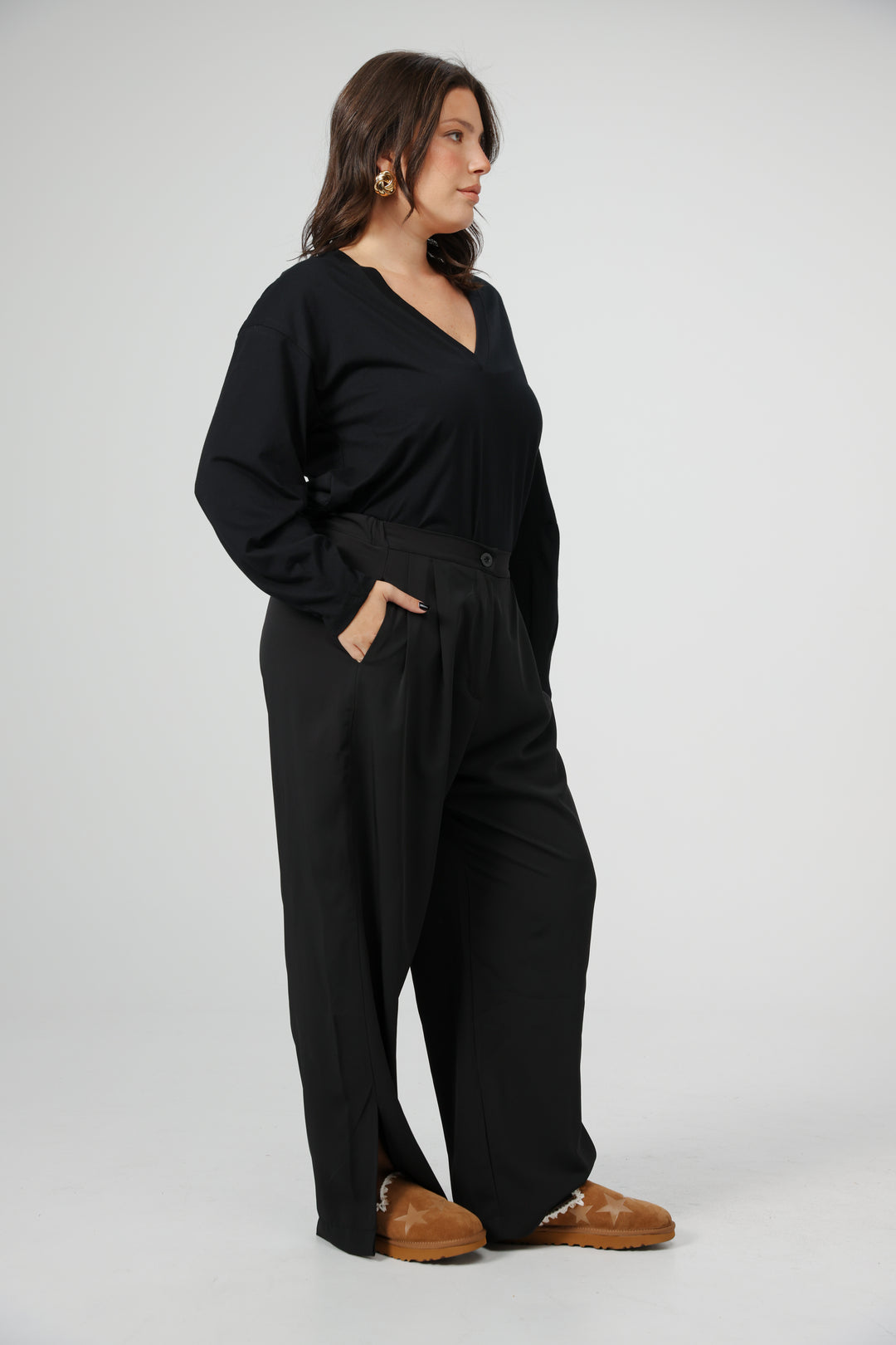 Clean05 Black V Shirt