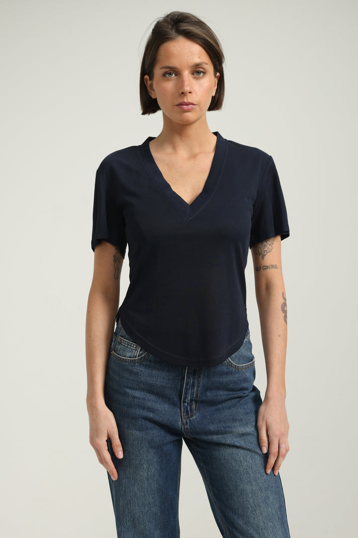 Clean23 Navy V T-Shirt