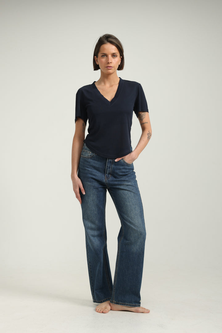 Clean23 Navy V T-Shirt