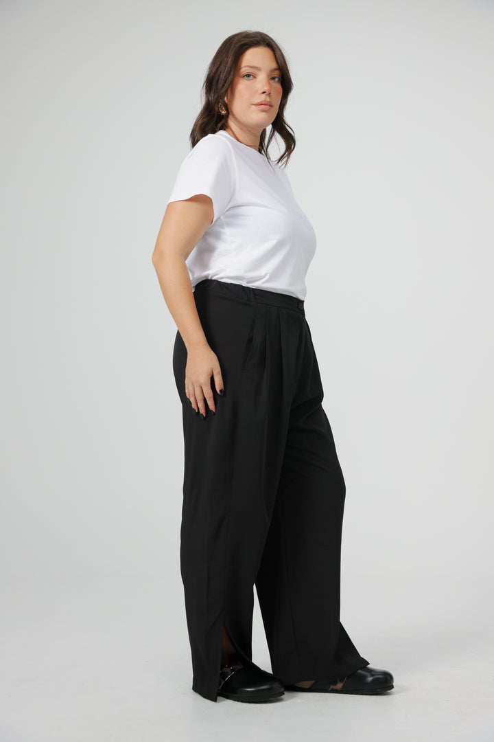 Clean02 Black T-Shirt