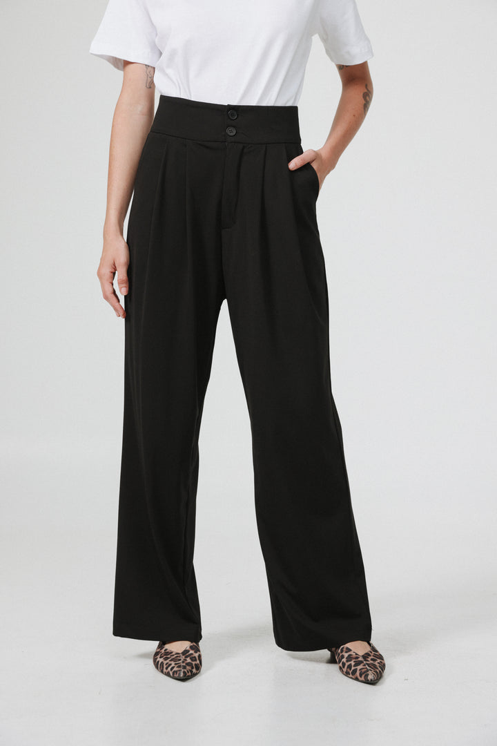 Stapler Black Bottoms