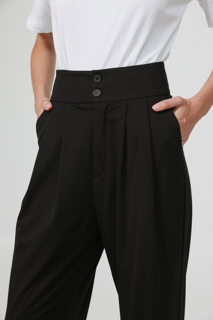 Stapler Black Bottoms