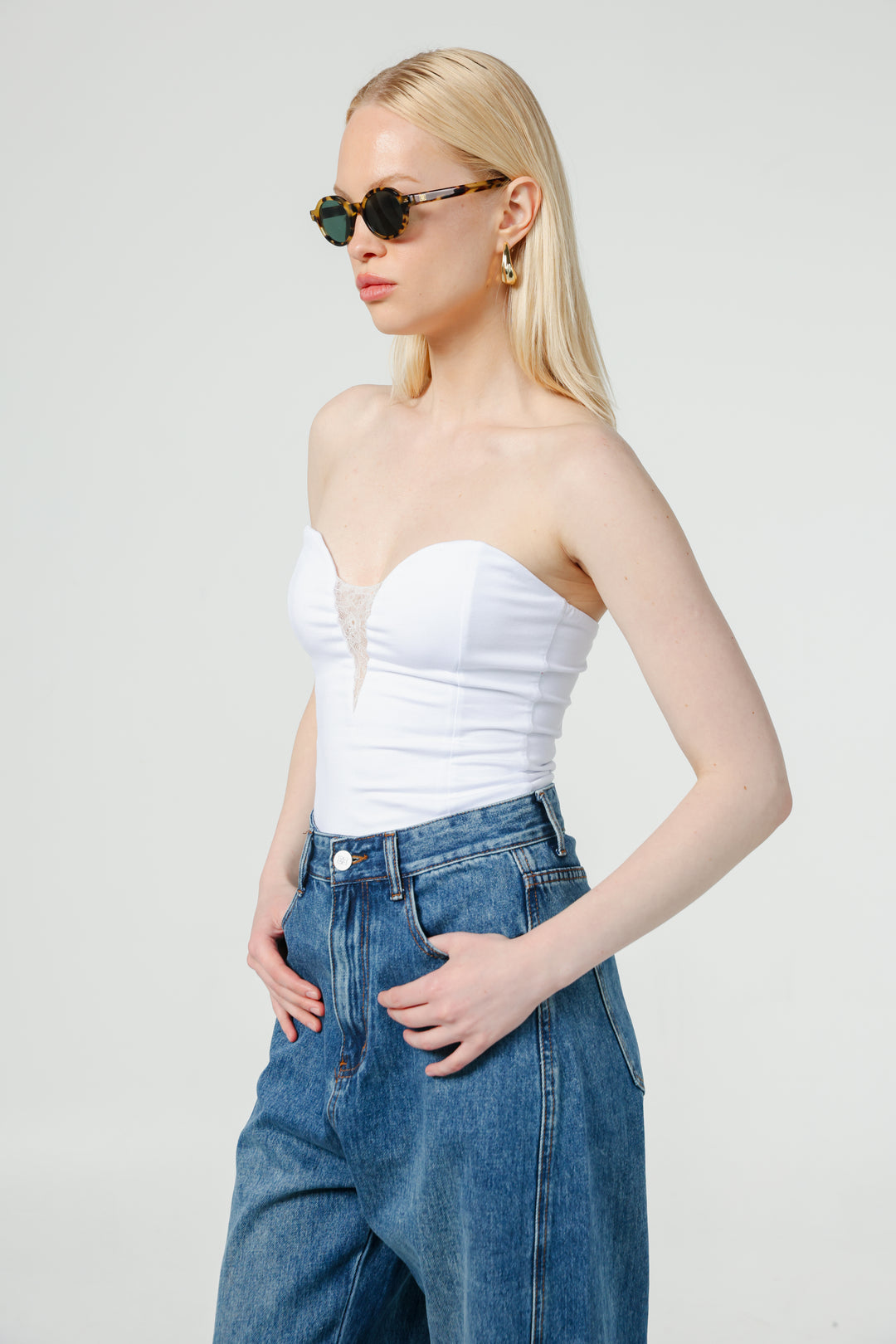 Gelato White Lace Strapless Top