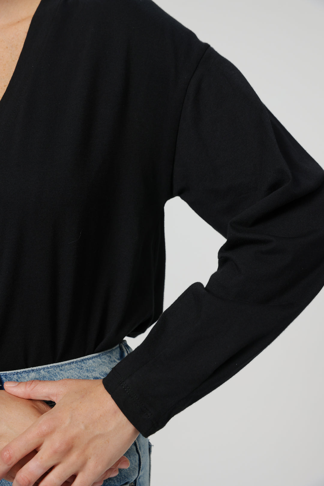 Clean05 Black V Shirt