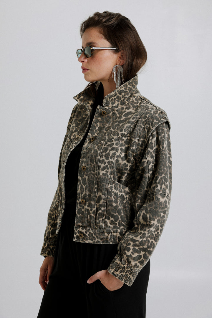 ז'קט ג'ינס לנשים דגם Poetry Leopard Denim Jacket