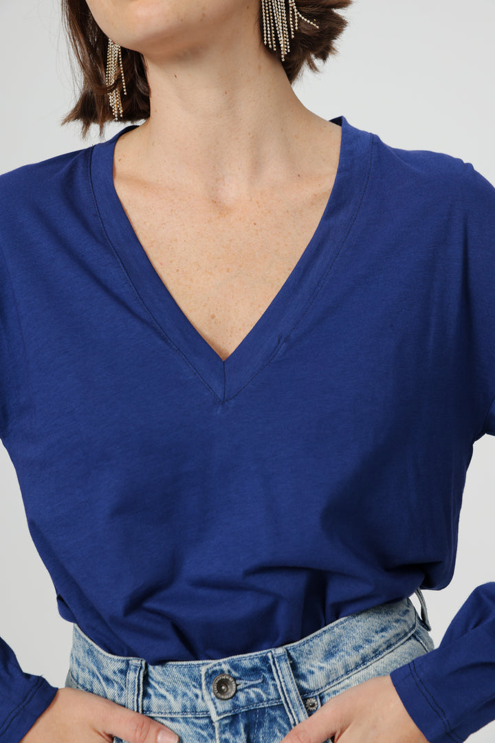 Clean05 Navy V Shirt