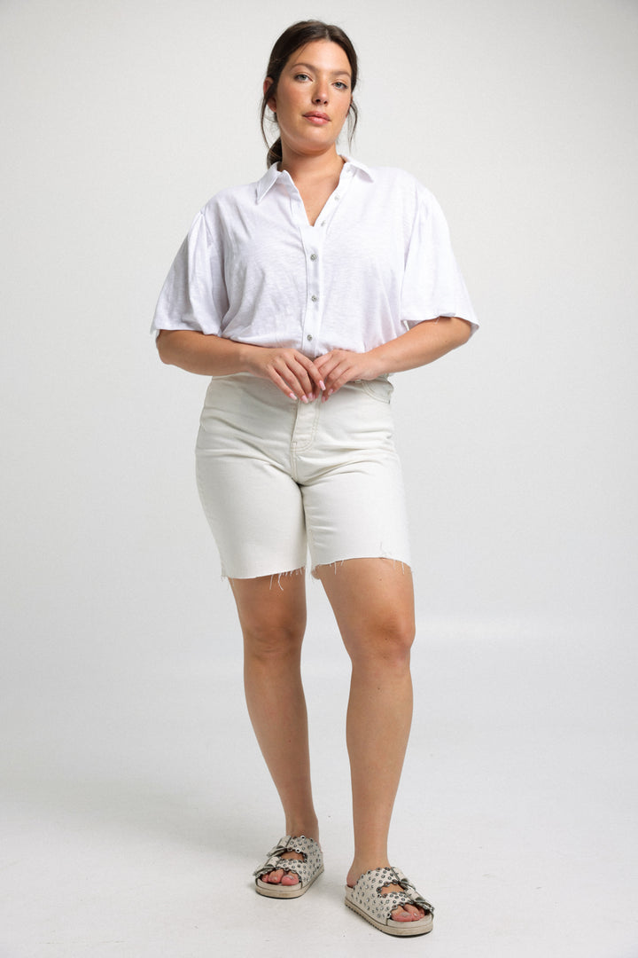 בגד גוף לבן Ultimate White Bodysuit עם צווארון פולו