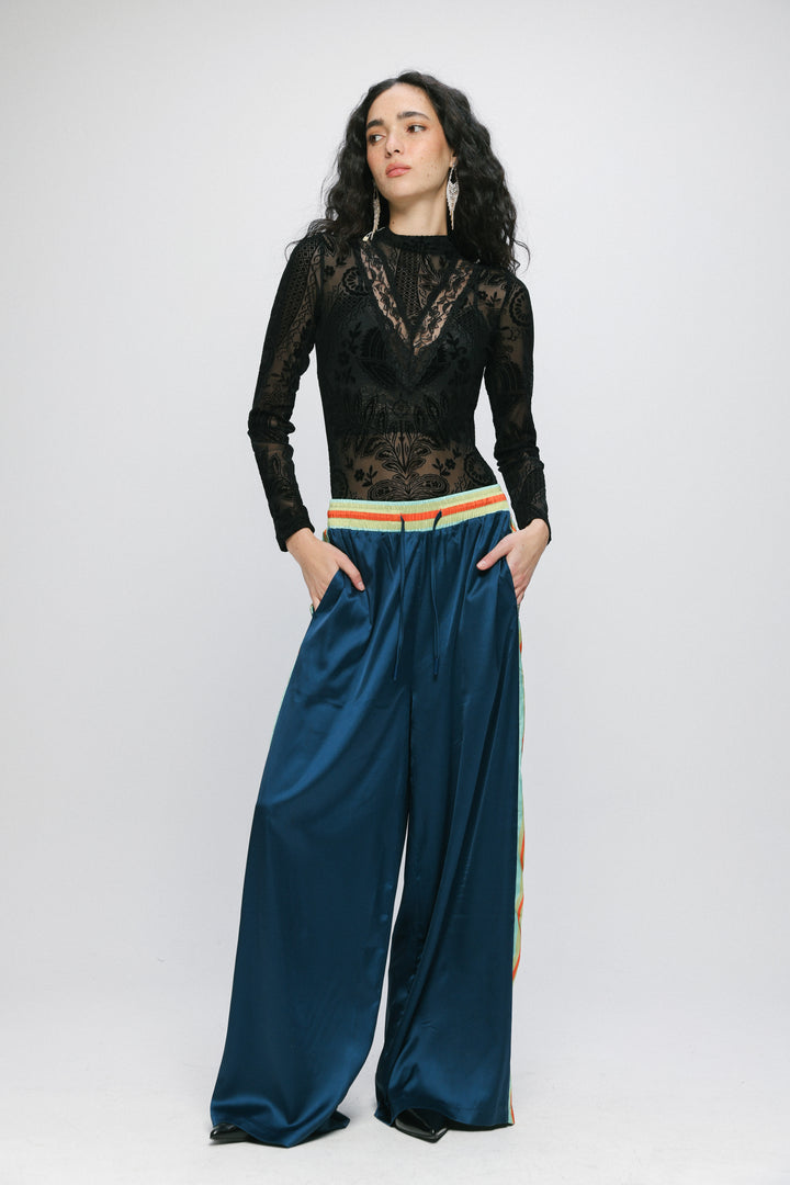 Changer Navy Bottoms