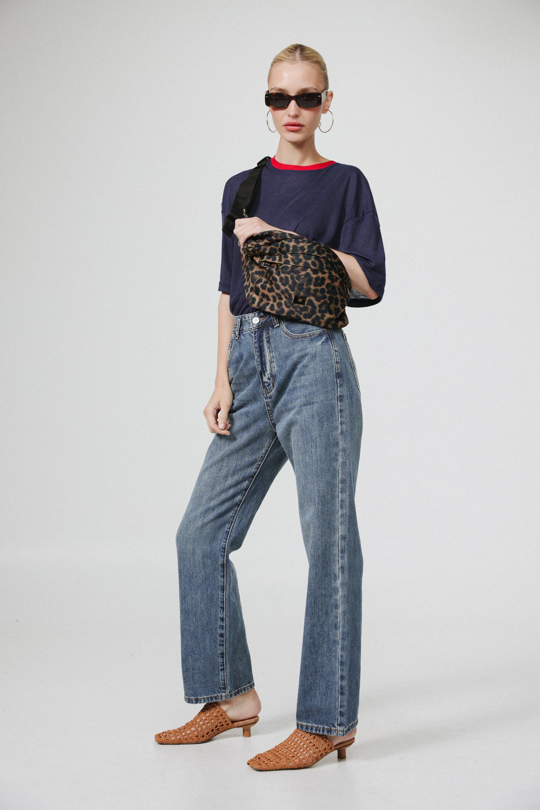 EE Huge Leopard Belt Bag