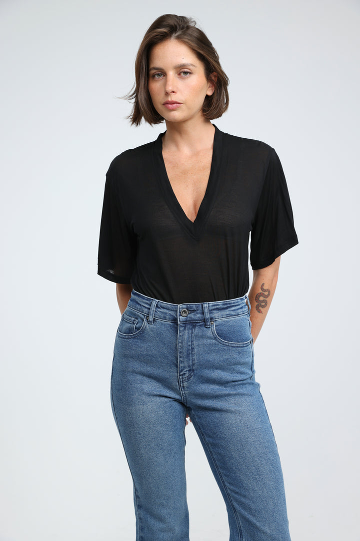 Clean33 Black V T-Shirt