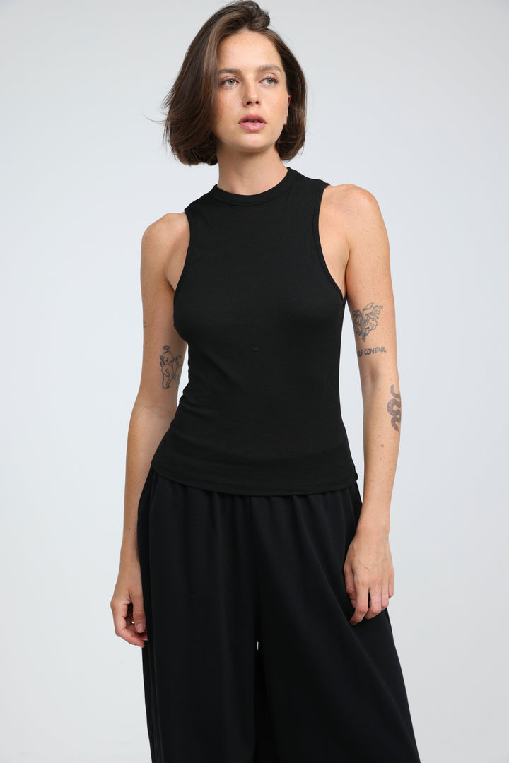 Clean42 Black Tank