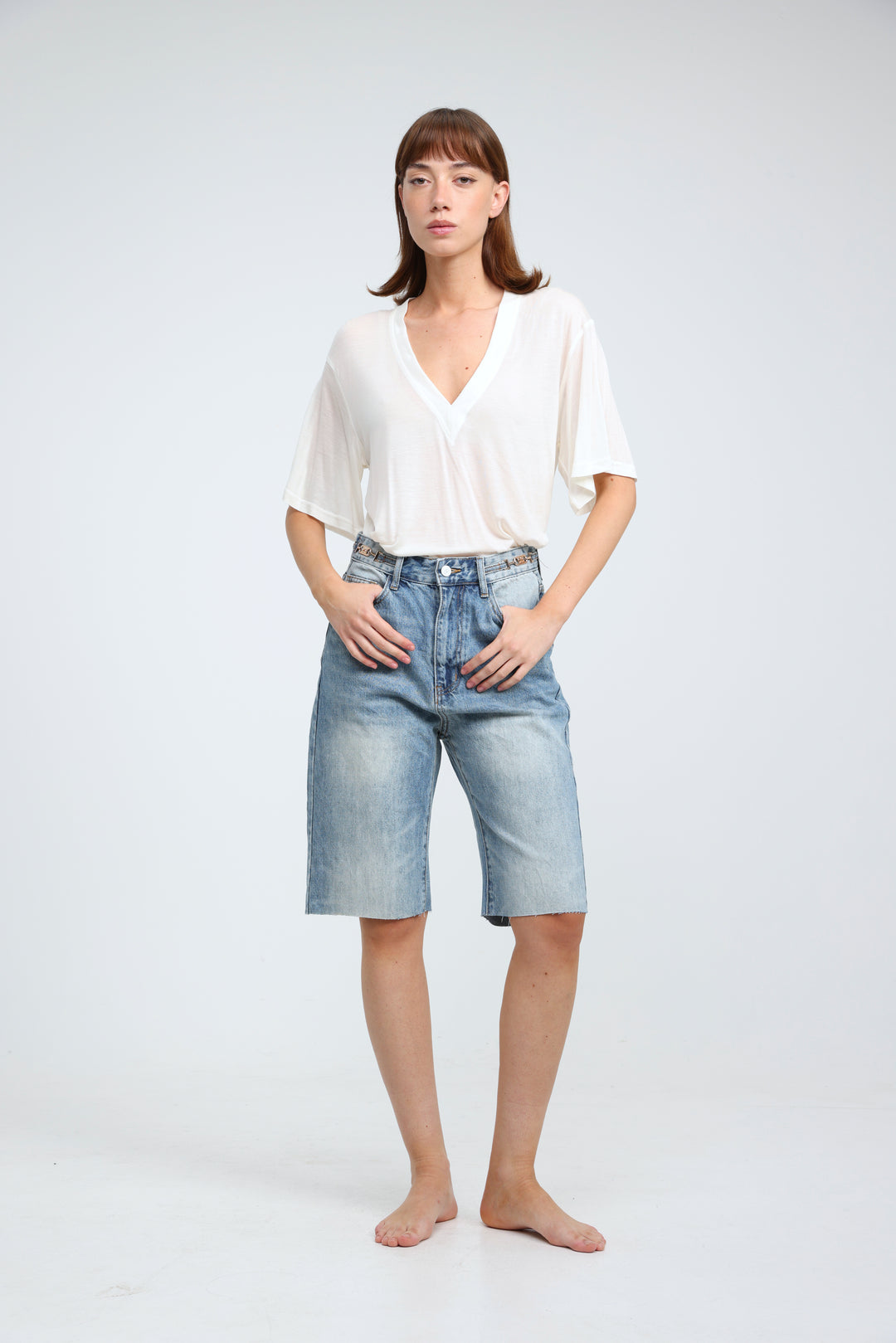 Clean33 White V T-Shirt