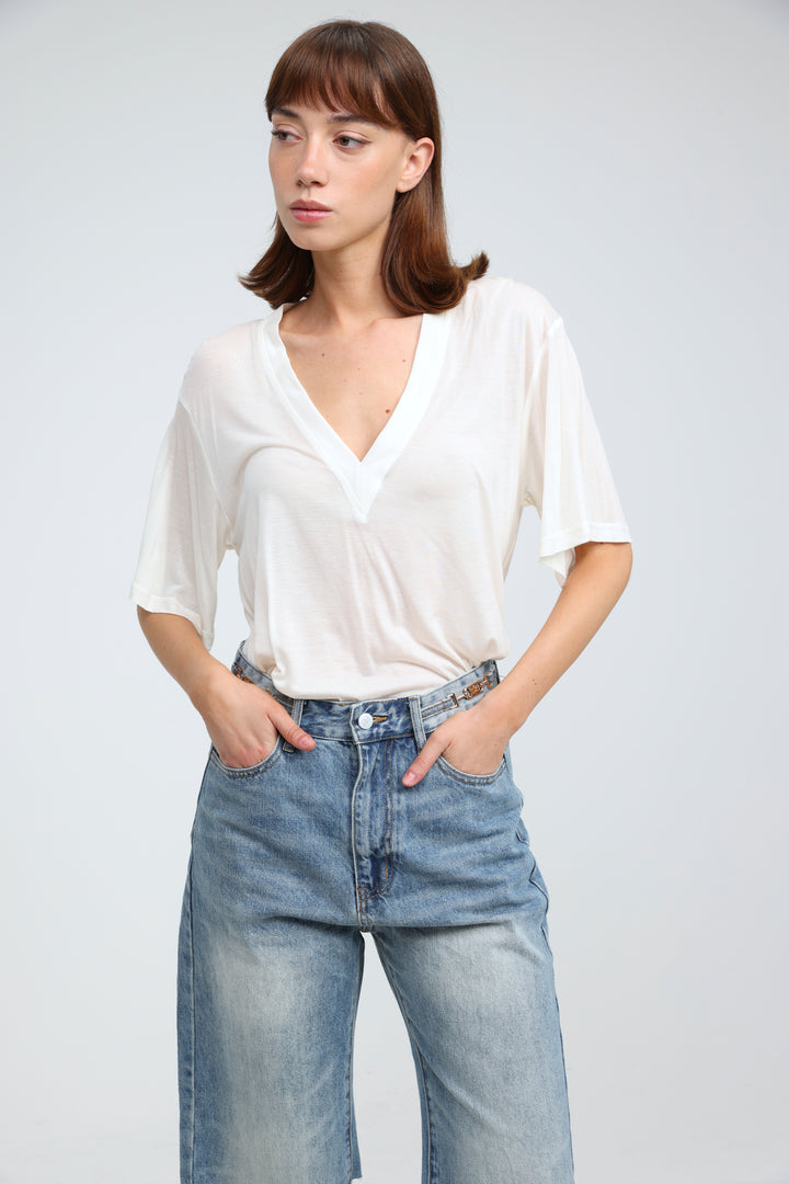 Clean33 White V T-Shirt