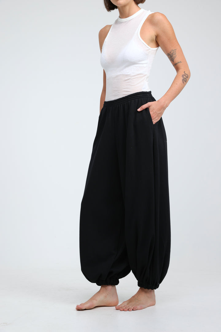 Clean40 Black Balloon Joggers