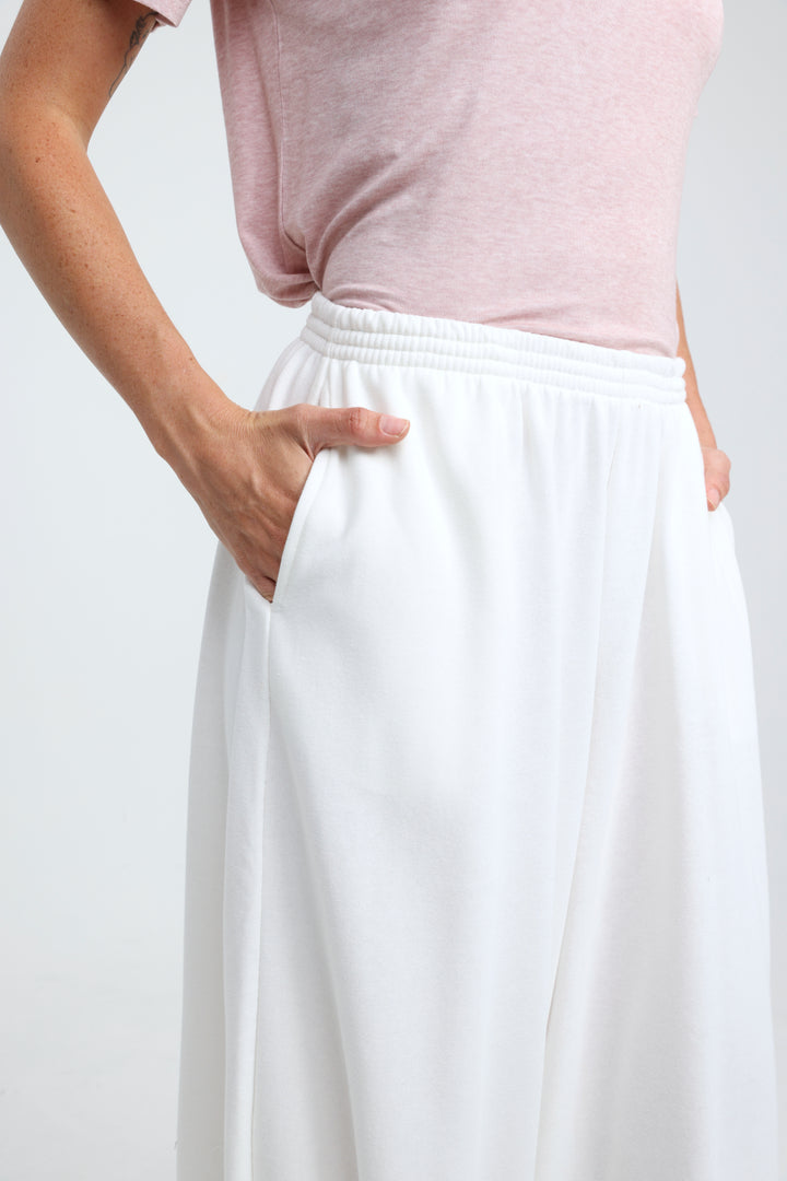 Clean40 White Balloon Joggers