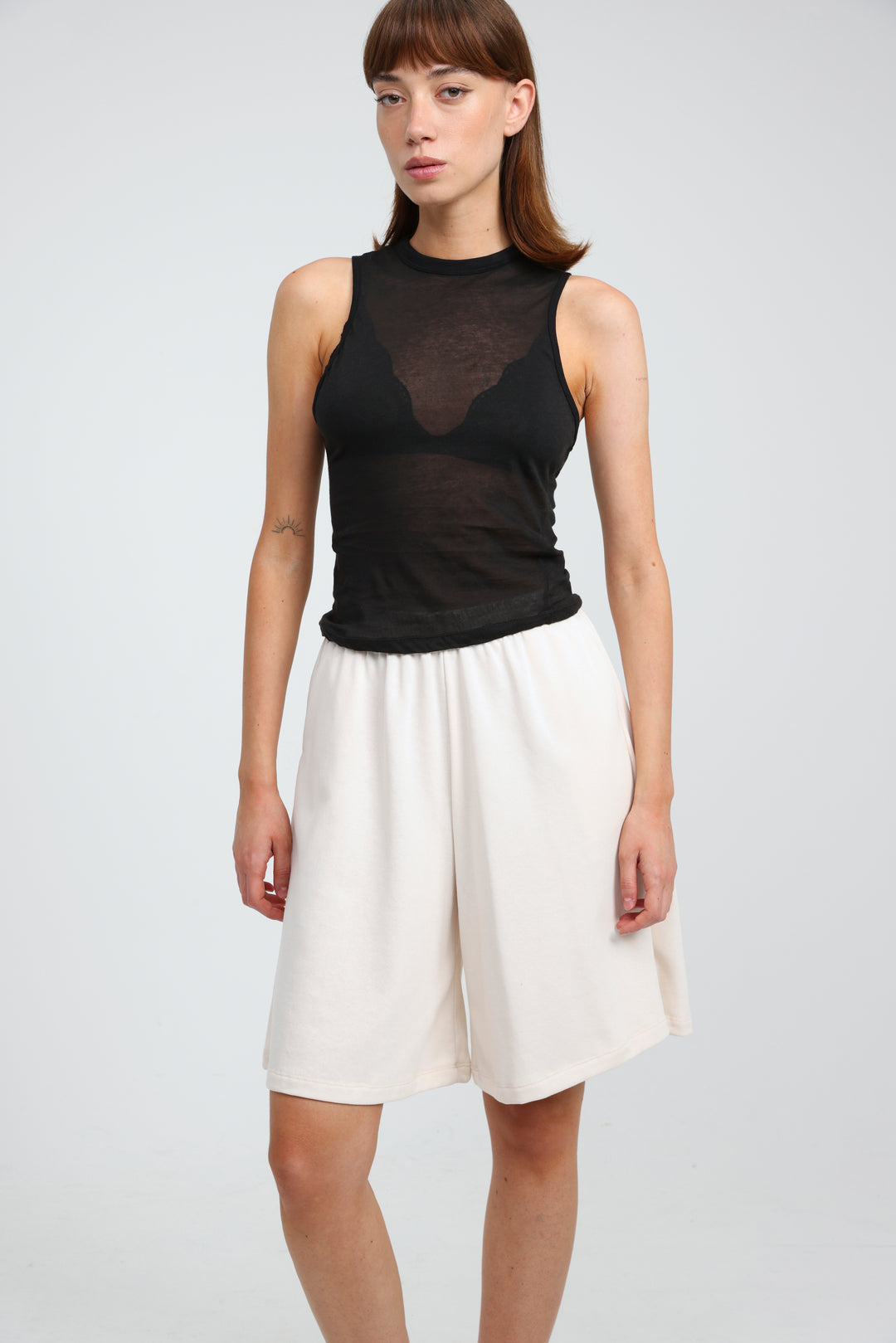 Clean37 Cream Wide Bermuda Shorts