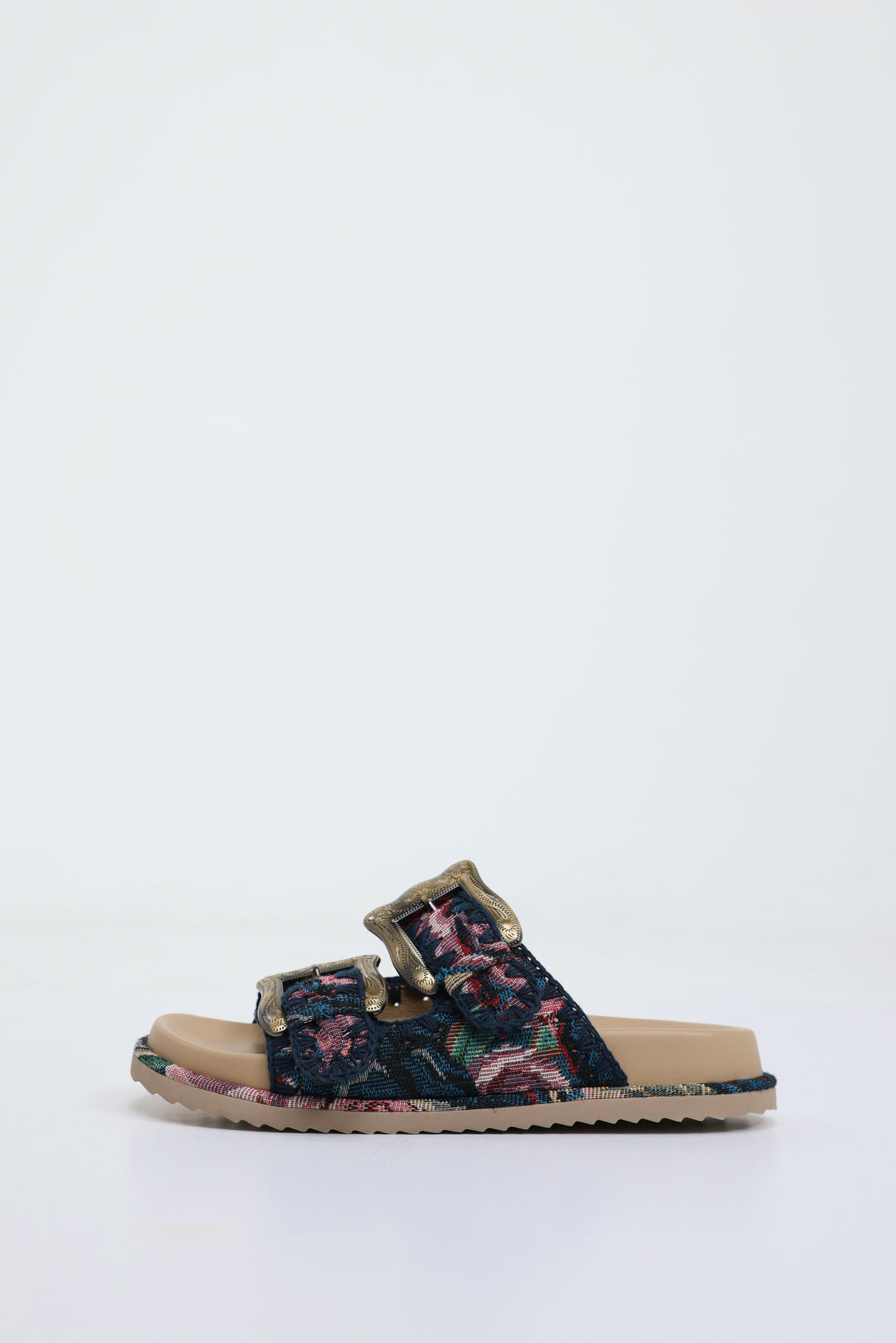 Engraved Buckle Floral Sandals