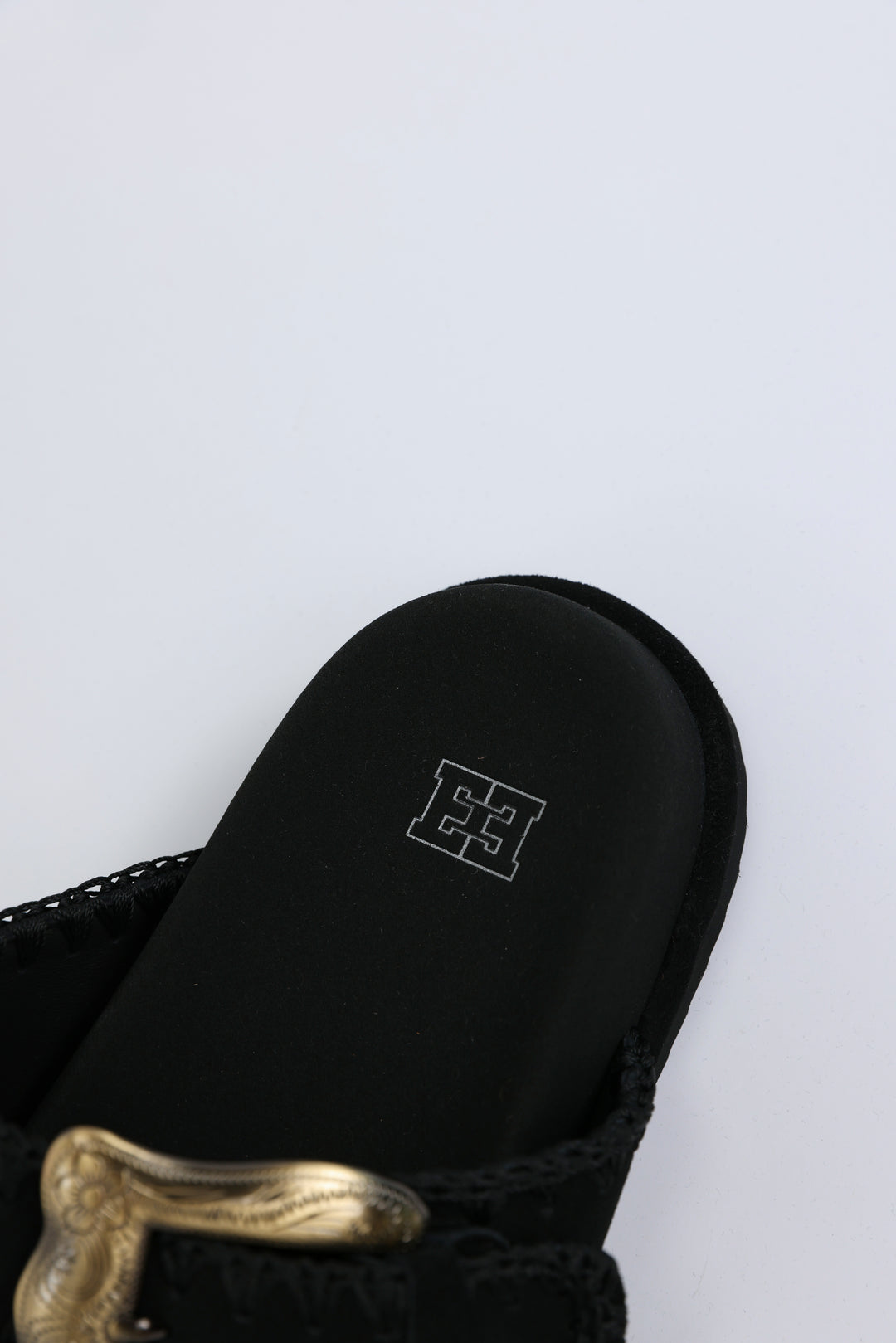 Engraved Buckle Black Sandals