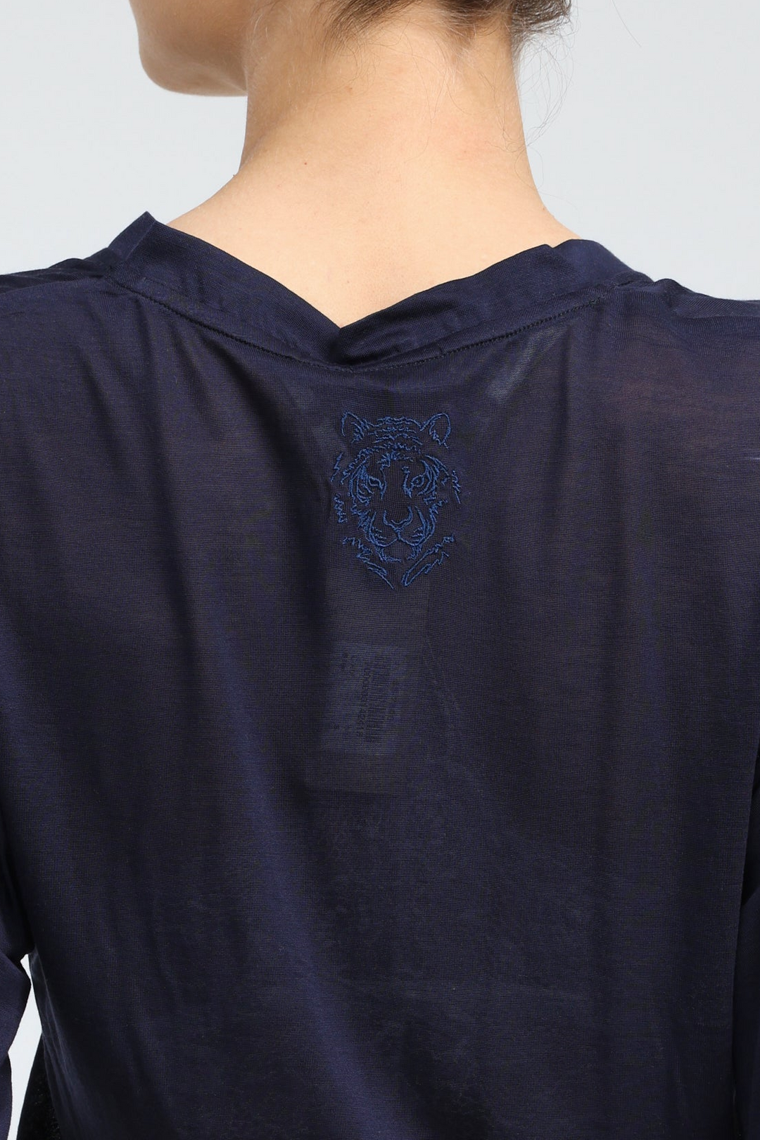 Clean33 Navy V T-Shirt