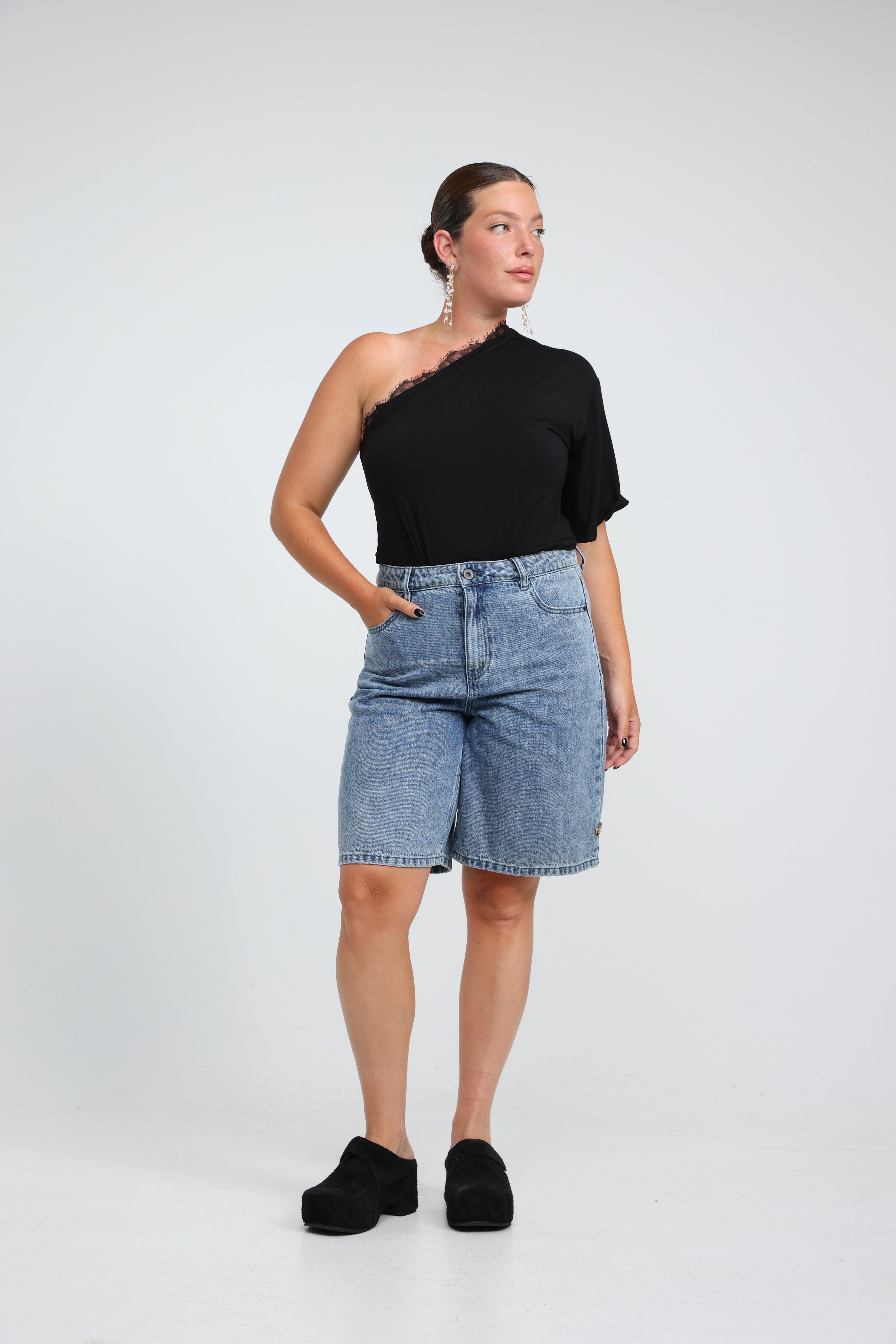 Candy Black One Shoulder Top – SEESTARZ
