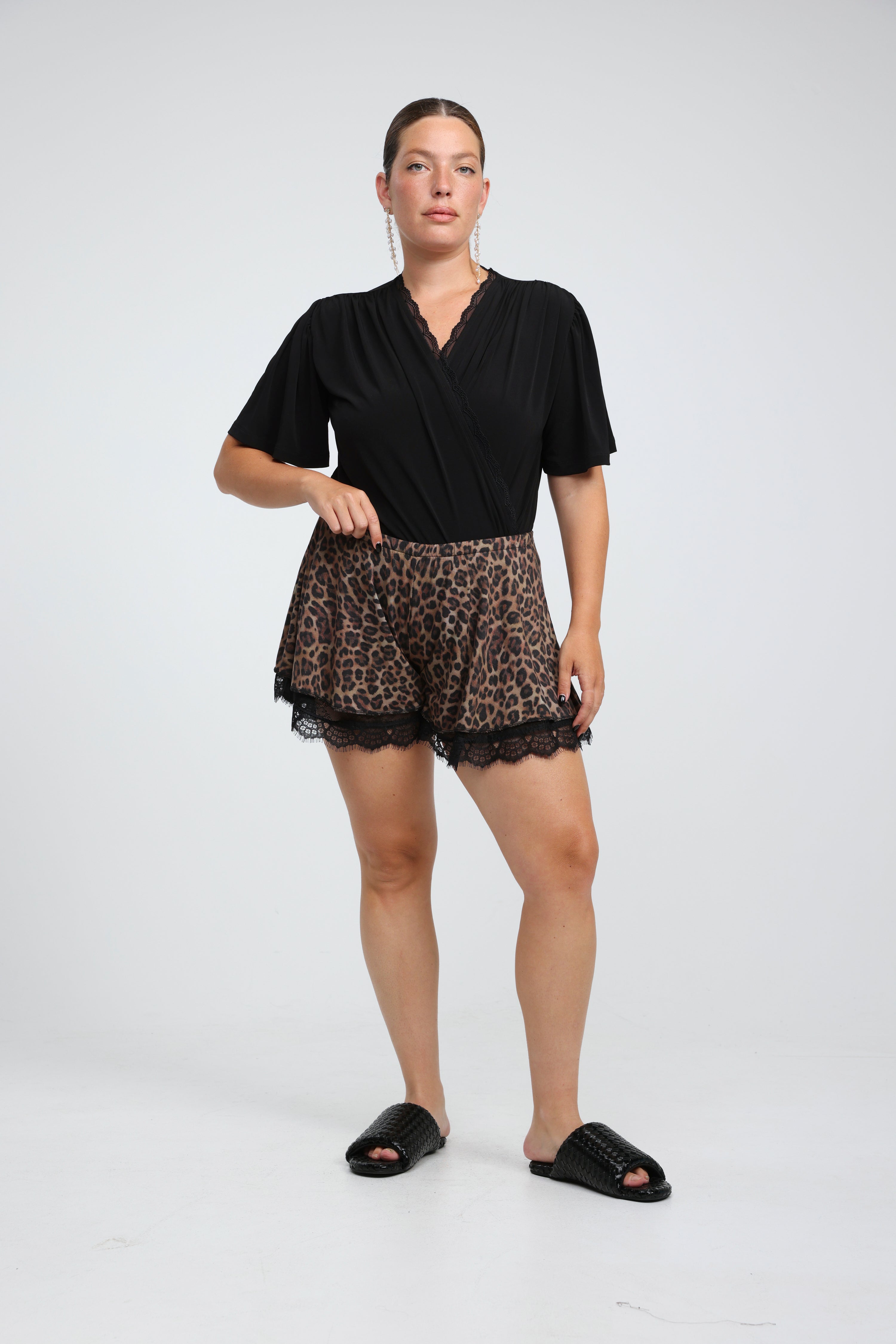 Allure Leopard Shorts – SEESTARZ