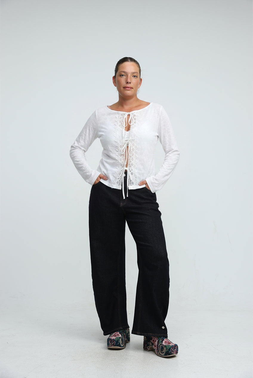 Amulet White Top